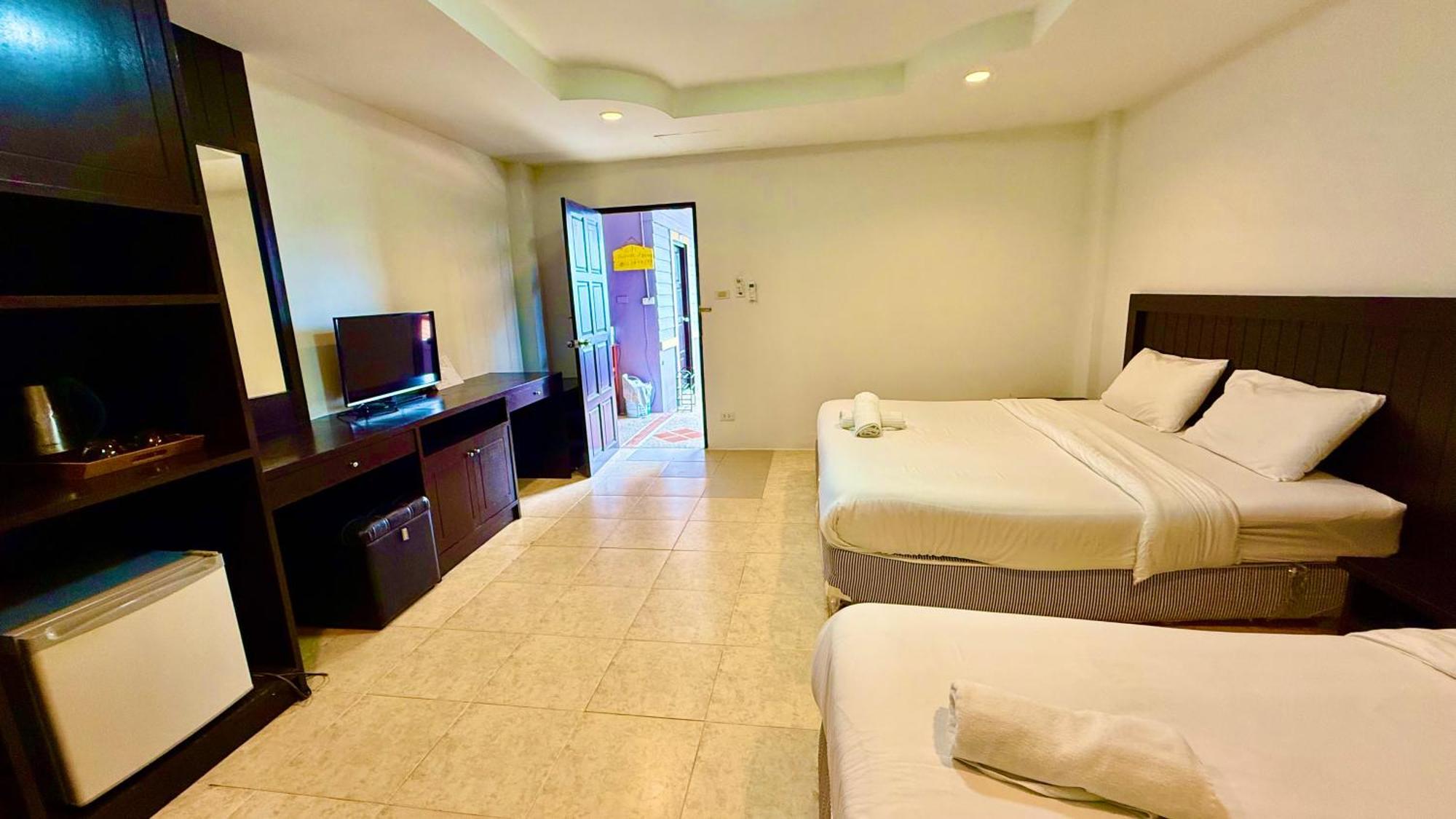 Hill Side Patong Hotel Zewnętrze zdjęcie